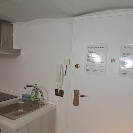 Rosa House Apartment Genoa Bagian luar foto